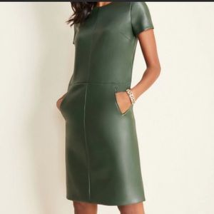 NWT- Ann Taylor - 00P.